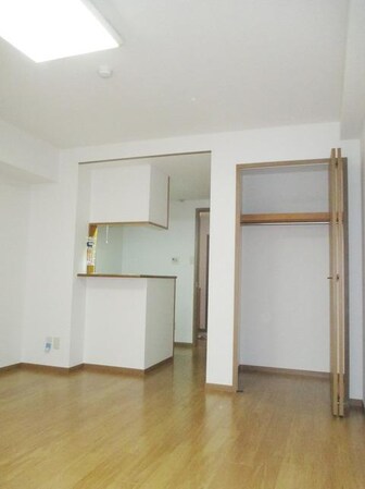 メゾンプリムローズの物件内観写真